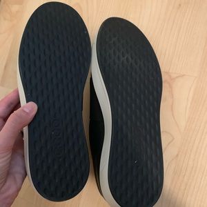 ecco womens soft 8 band low